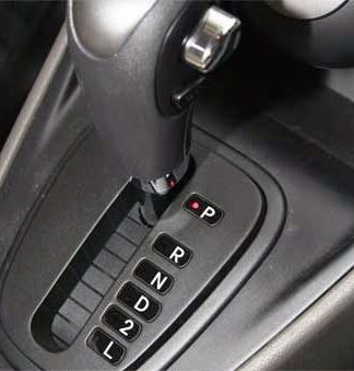 Sulap Mobil Manual Anda Menjadi Matic! Begini Cara Modifikasi Transmisi Mobil Demi Kenyamanan Berkendara Sulap Mobil Manual Anda Menjadi Matic 1
