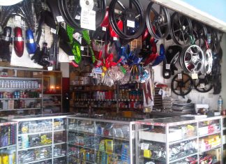 Mau Untung Besar saat Musim Hujan? Jual 5 Aksesoris Motor Berikut Ini bisnis asesories 1